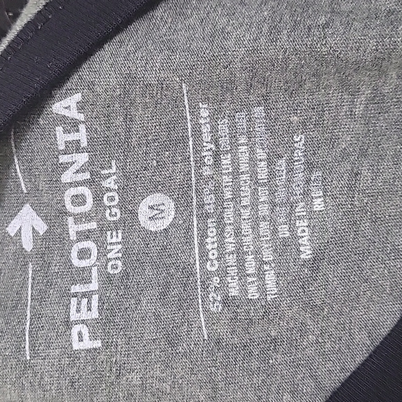 Pelotonia Size Medium Long Sleeve Legend Tshirt - Picture 3 of 3